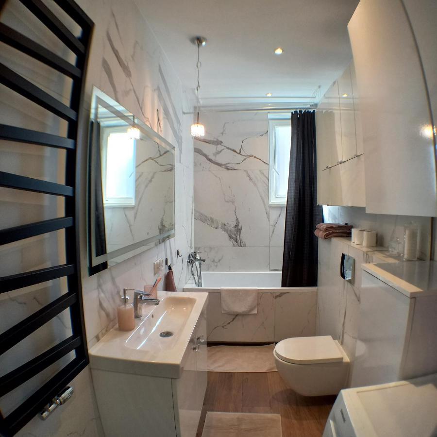 Apartament Prowansalski Z Miejscem Parkingowym Gdańsk Exterior foto